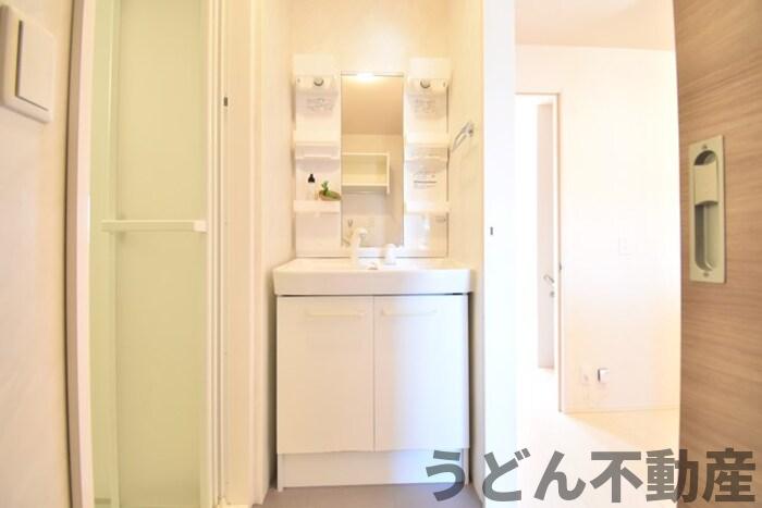 洗面設備　うどん県のお部屋探しはうどん不動産へ うどんちゃんとLINE