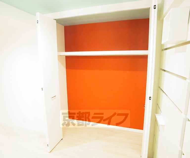 収納　何度も開け閉めしたくなっちゃうかわいいクローゼット