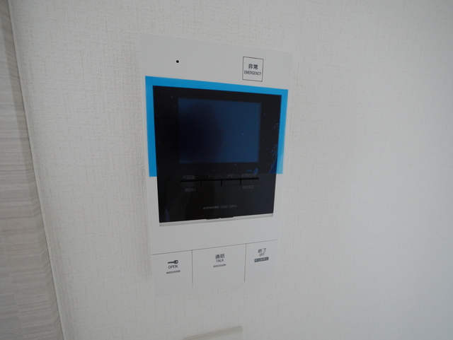 セキュリティ　モニター付きインターホン