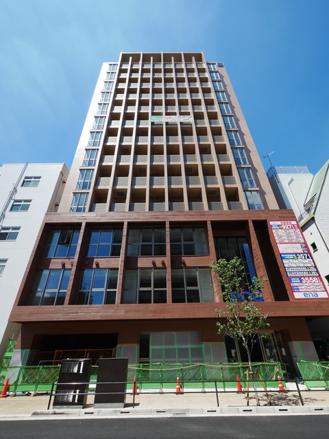 建物外観　国立駅徒歩２分！※画像は塾側です