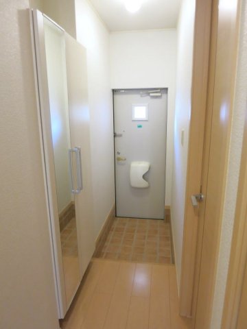 玄関　ゆったりとした玄関です