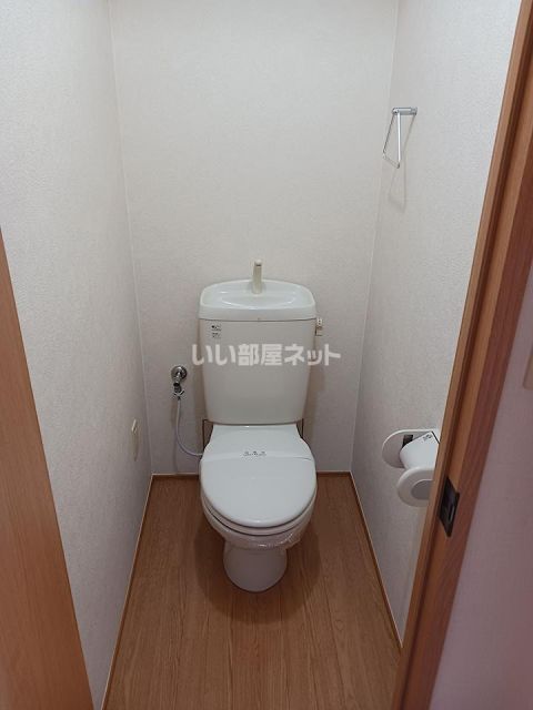 レトアミールBのトイレ写真