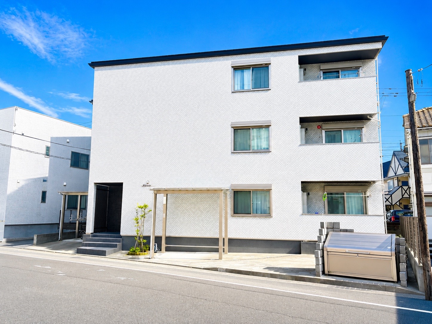 建物外観　★外観★