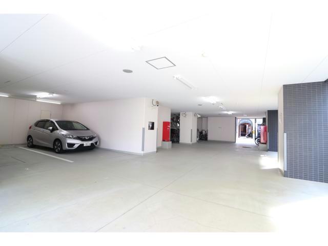駐車場　駐車場