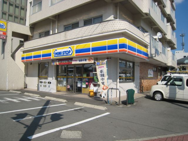 コンビニ　ミニストップ（コンビニ）まで600m