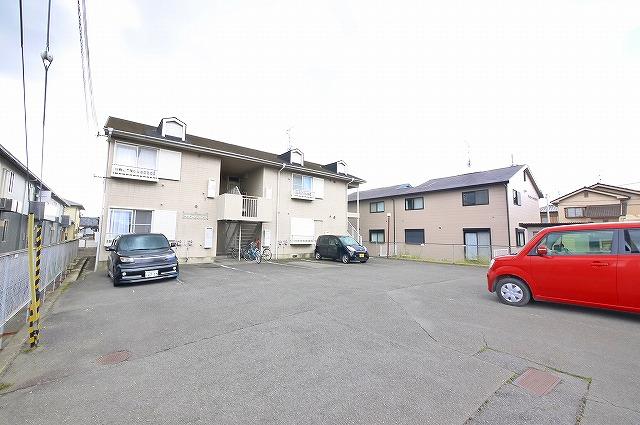 駐車場　敷地内駐車場ございます