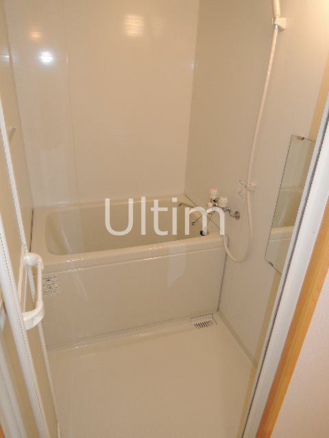 バス・シャワールーム　別部屋のお写真です。ご参考までに！