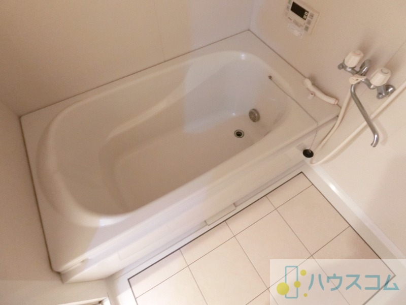 バス・シャワールーム　追い焚き付