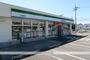 コンビニ　ファミリーマート和泉唐国店（コンビニ）まで256m