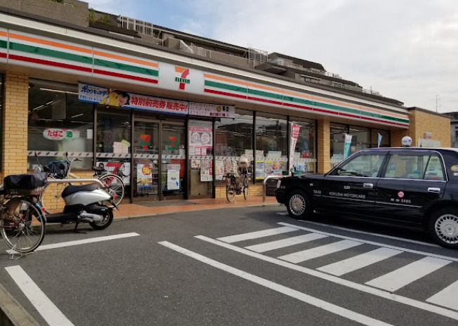 コンビニ　セブンイレブン 板橋志村坂下店（コンビニ）まで112m