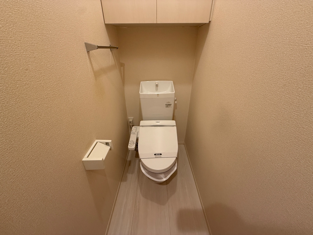 EVISTAGE甲子園のトイレ写真