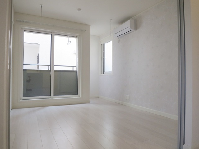 その他部屋・スペース　嬉しい２面彩光ですので明るいお部屋です☆