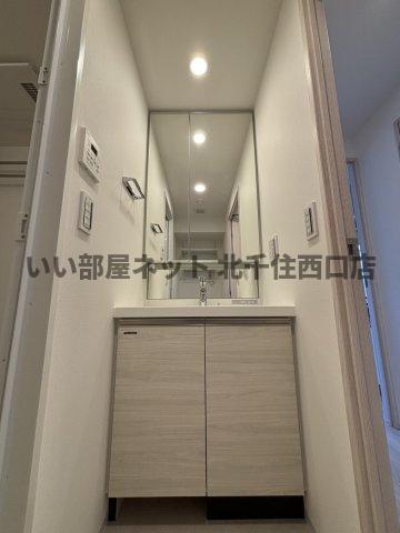 洗面設備　コンフォリア竹ノ塚イースト