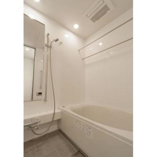 バス・シャワールーム　※写真は同タイプ住戸です。