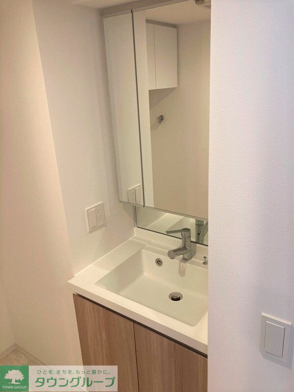 洗面設備　※写真は同タイプ住戸です。