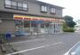 コンビニ　デイリーヤマザキ足柄駅前店（コンビニ）まで400m