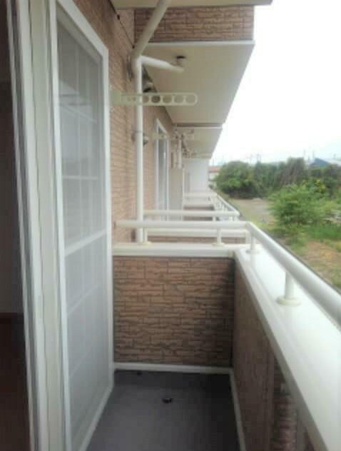 バルコニー　写真は別の部屋のものです。