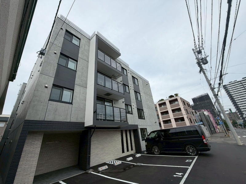 建物外観　札幌市西区山の手３条「グランディール琴似」