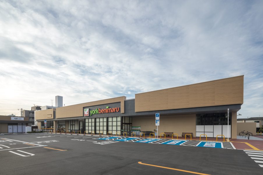 スーパー　ヨークベニマル仙台東照宮店（スーパー）まで687m