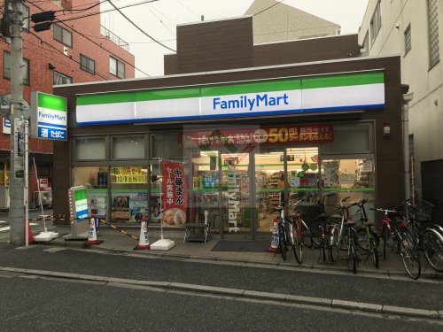 コンビニ　ファミリーマートひばりが丘1丁目店（コンビニ）まで390m