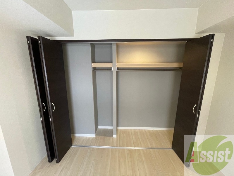 収納　寝室の収納です。部屋がすっきり片付きます。