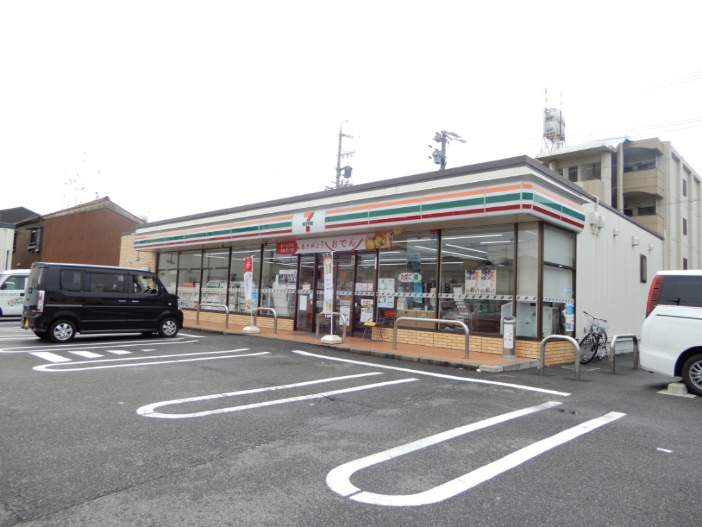 コンビニ　セブンイレブン 岐阜加納城南通3丁目店（コンビニ）まで255m