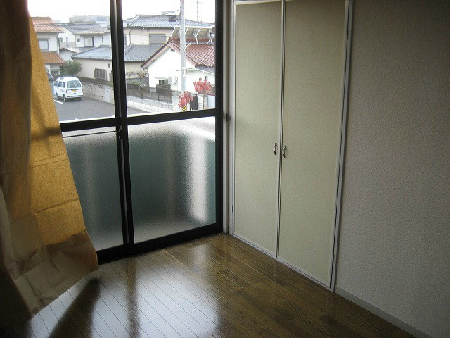 居室・リビング　201号室のお部屋です