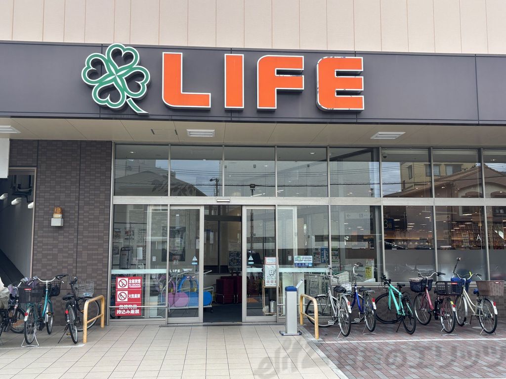 スーパー　ライフ東淡路店（スーパー）まで730m