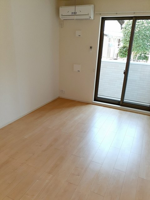 居室・リビング　ゆったりとした居間です