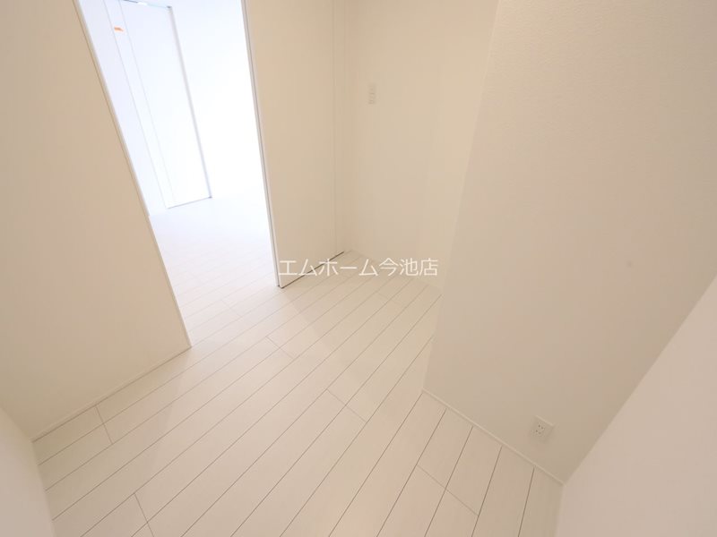 その他部屋・スペース　洋室4.51帖　クローゼット（収納充実しています）同仕様写真