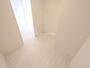 その他部屋・スペース　洋室4.51帖　クローゼット（収納充実しています）同仕様写真
