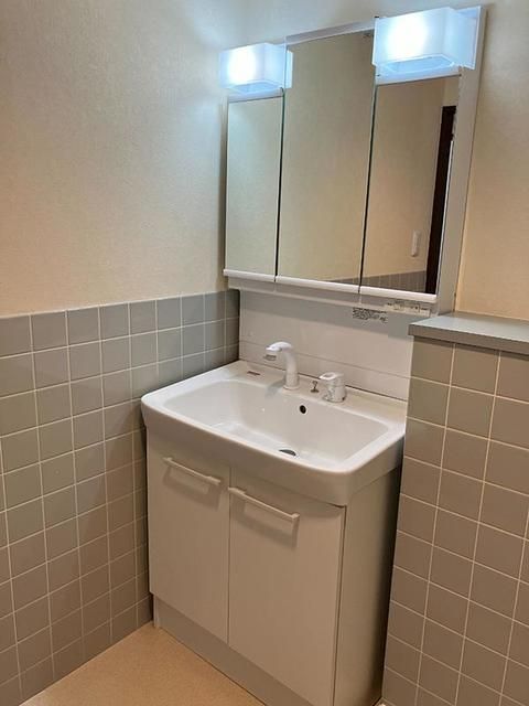 洗面設備　写真は同タイプ住居です