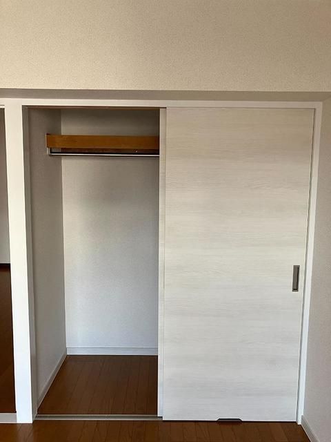 収納　写真は同タイプ住居です
