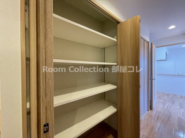 収納　※同物件他部屋写真　反転・色違いの場合有　現状優先