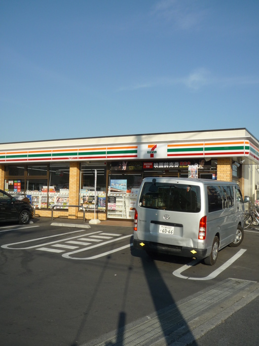 コンビニ　セブンイレブン（コンビニ）まで388m