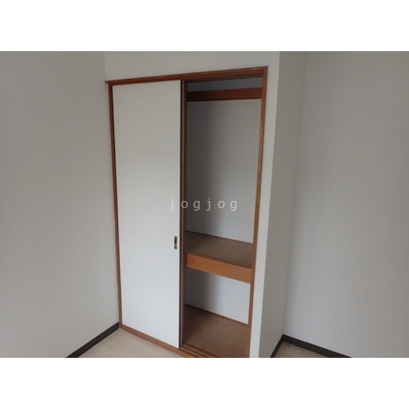 収納　収納が大きく、たくさんものが入ります。