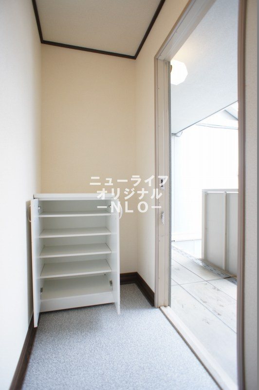 玄関　※同建物他部屋になります。現状優先です。
