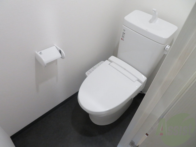トイレ　ウォシュレット付きのトイレです。シャワートイレは日本の宝。