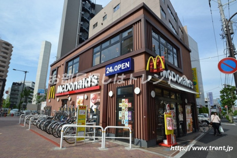 飲食店　マクドナルド 落合店（飲食店）まで200m