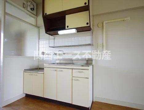 南海泉北線 泉ケ丘駅 徒歩23分 11階建 築55年のキッチン写真