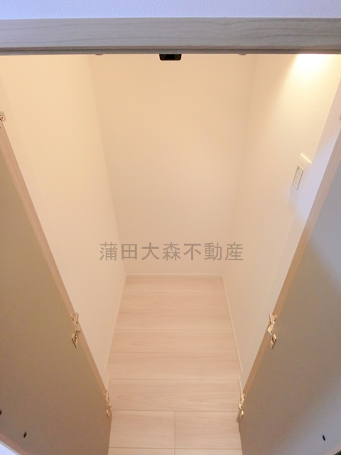 収納　廊下収納