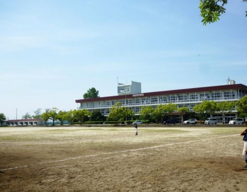 中学校　袖ケ浦市立平川中学校（中学校）まで1687m