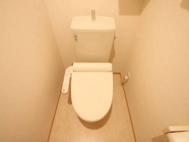 トイレ　ウォシュレット付の綺麗なトイレです☆