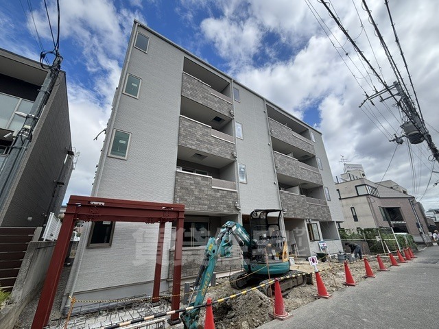 ウェルスクエア江坂2の外観写真