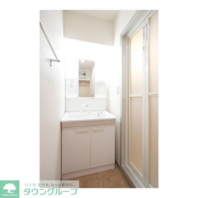 洗面設備　※写真は同タイプ住戸です。