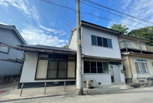 手崎町貸家