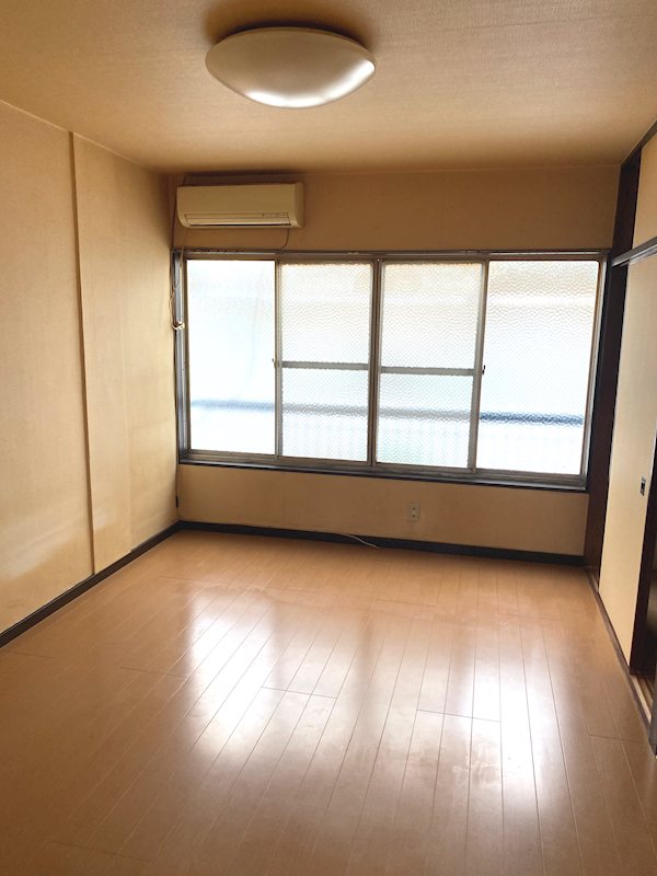 美鈴マンションの居間写真