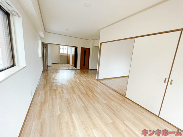 居室・リビング　写真は別のお部屋です。※現況を優先します