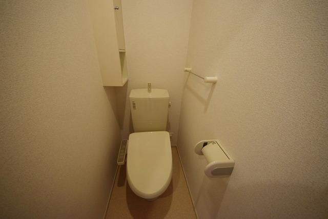 トイレ　★嬉しい設備のウォシュレット付です★