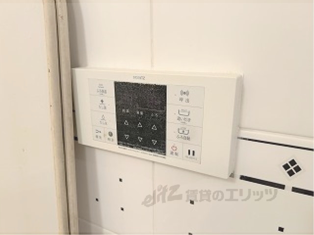 その他設備　給湯器リモコン